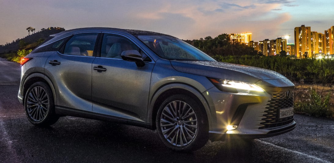 Lexus RX 350h: Subtle opulence in a hybrid luxury SUV