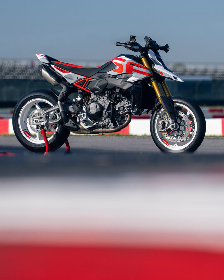 DUCATI reveals the HYPERMOTARD V2 with sharper design, lightweight engineering, and high-performance dynamics