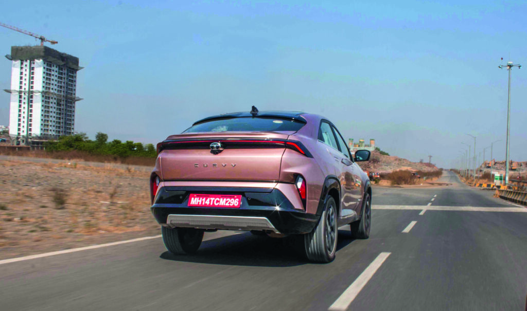 tata curvv petrol mt highway rolling shot