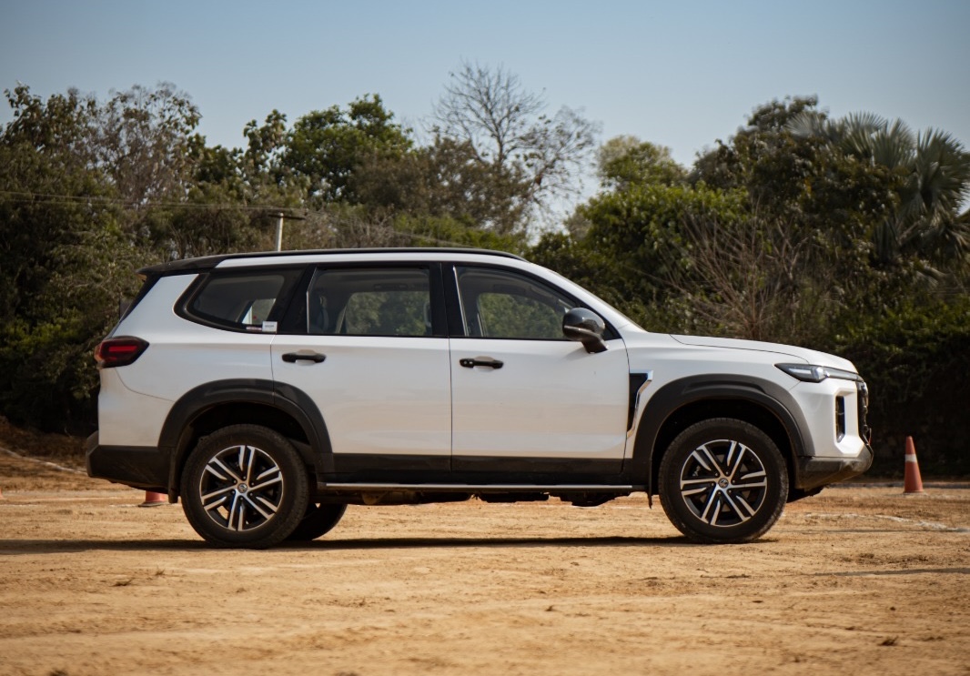 MG Majestor preview in Pune: India’s first D+ SUV showcased at The Pavillon Mall