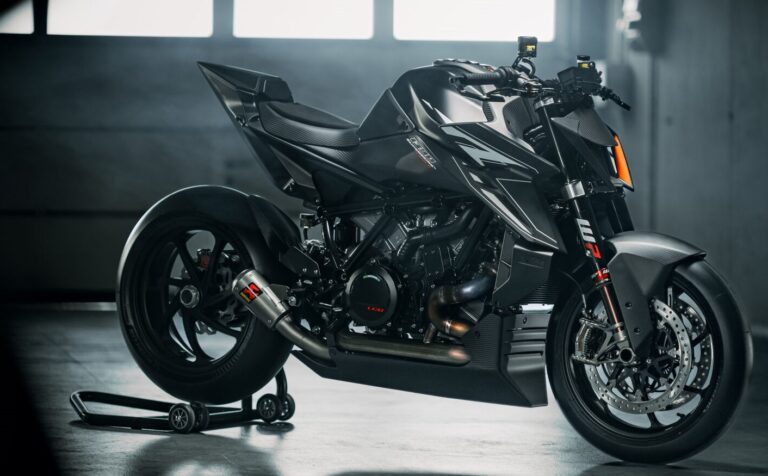 KTM 1390 Super Duke RR track unveiled as ultimate track only hypernaked