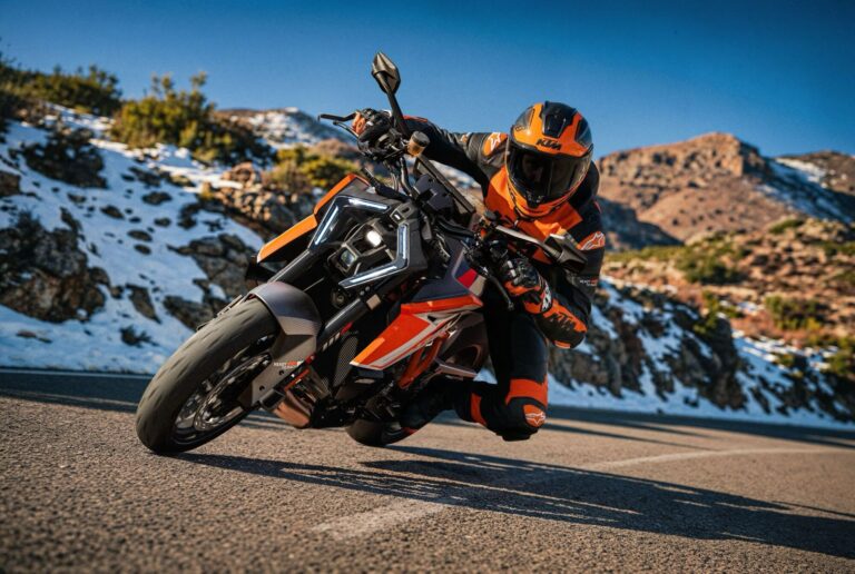 KTM 1390 Super Duke RR unveiled as the most extreme streetfighter yet