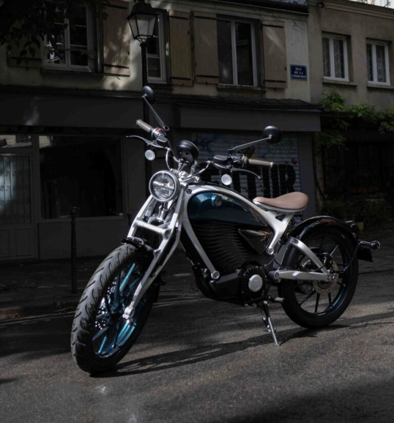 Royal Enfield Flying Flea C6 enters the electric era with retro design and modern performance