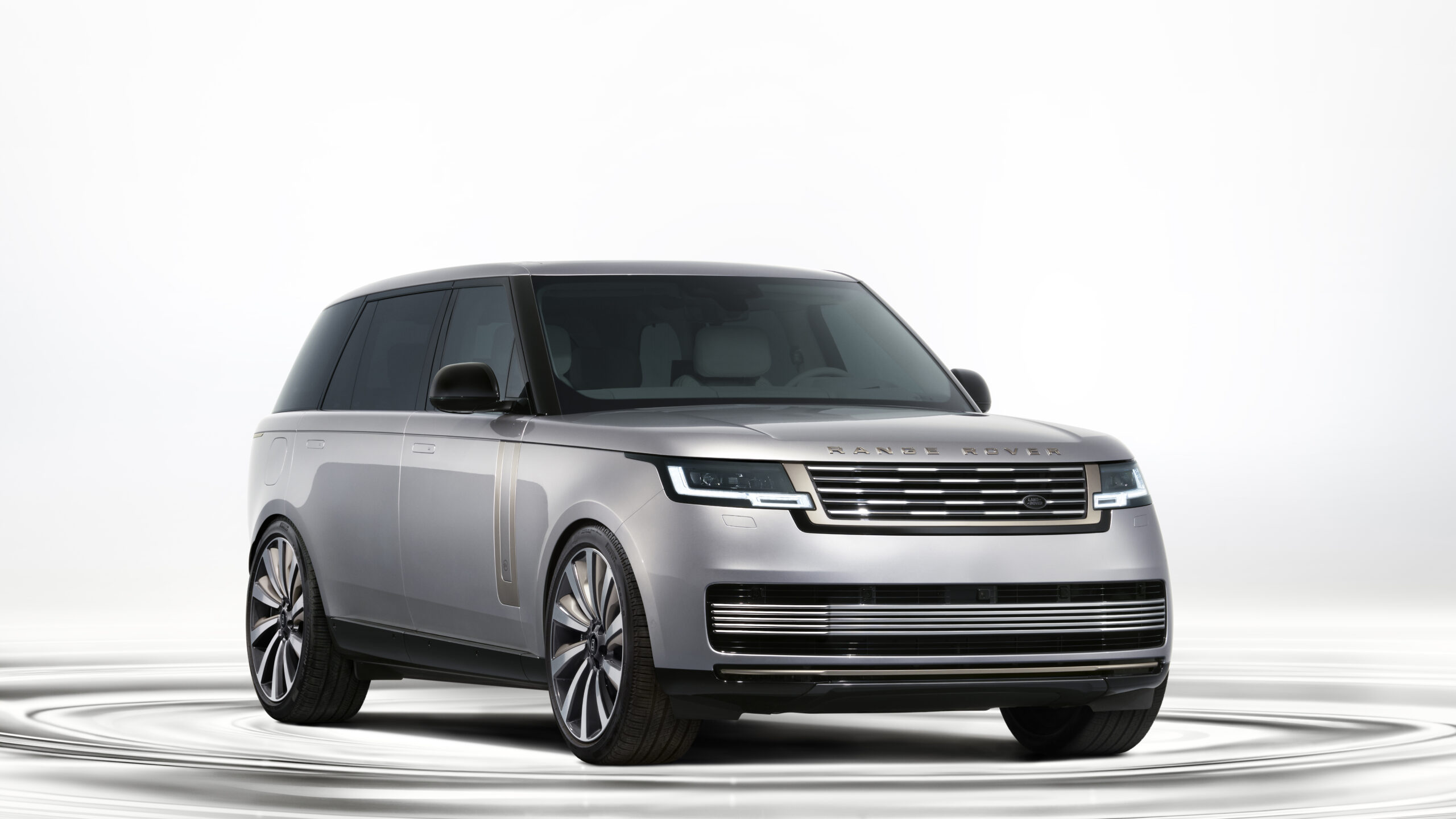 Range Rover SV ultra unveiled as the peak of ultra luxury SUV innovation