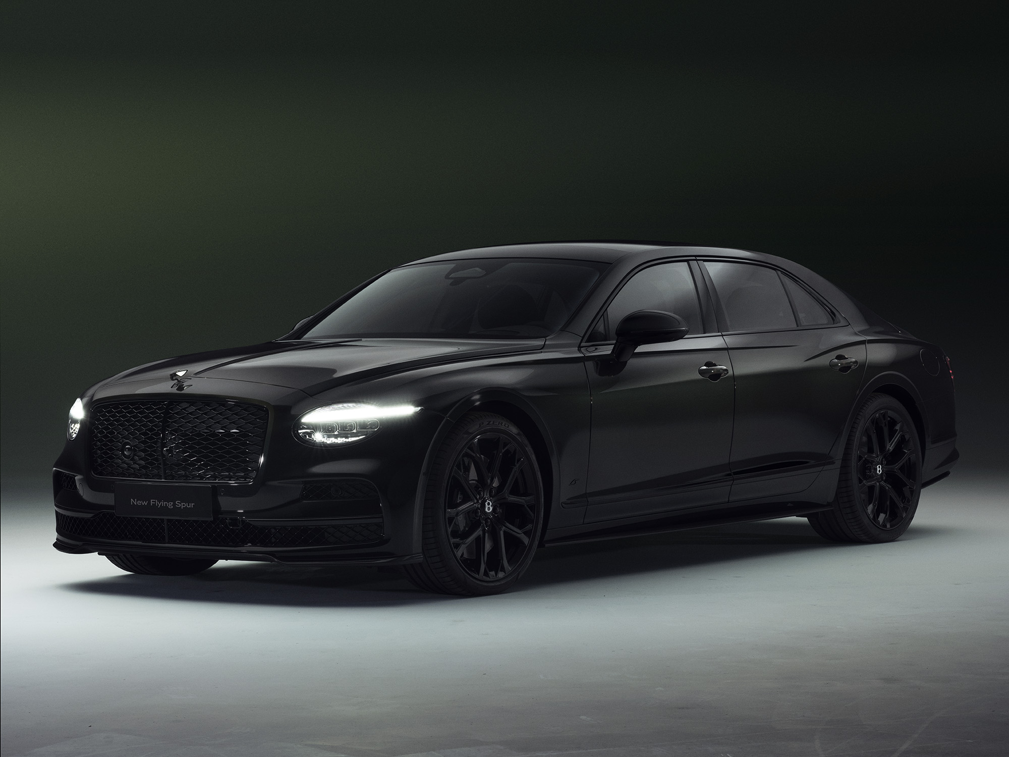 New Bentley Flying Spur unveiled: hybrid luxury sedan gets fresh design, more performance and Flying Spur S returns