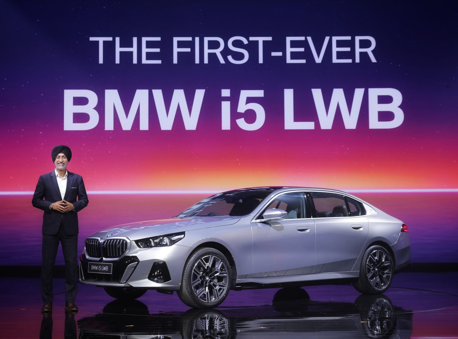 BMW i5 LWB bookings open in India