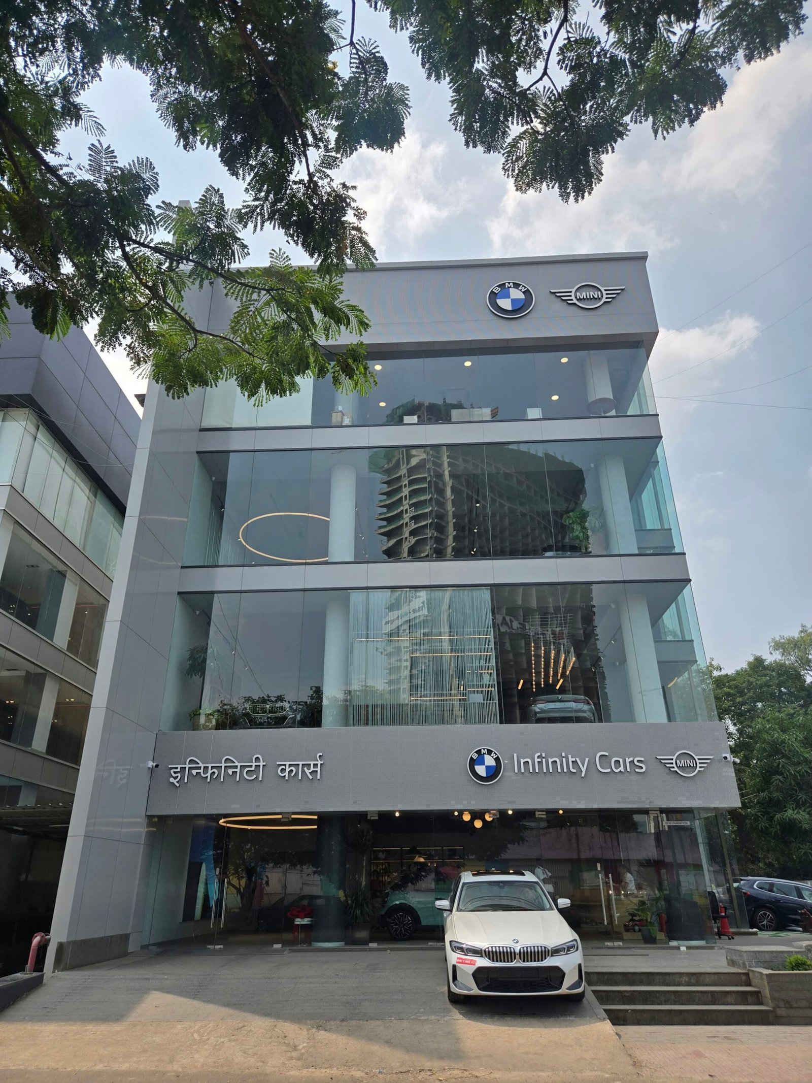 BMW Group India expands Navi Mumbai presence as MINI arrives at Infinity Cars