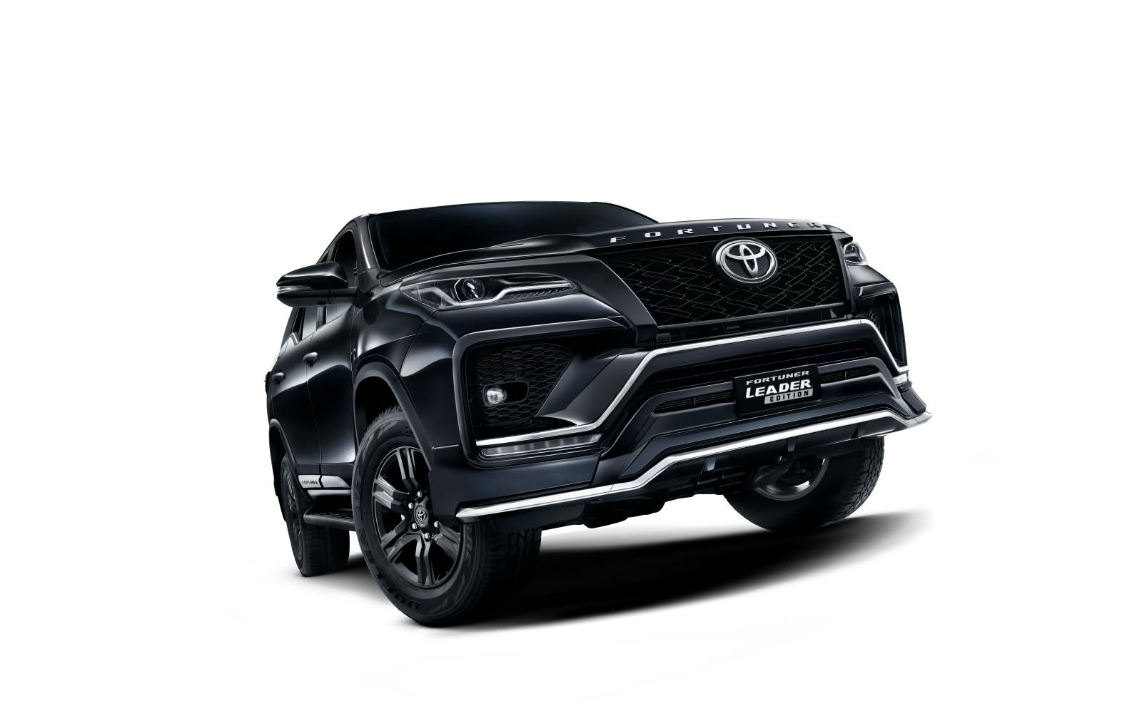 2026 Toyota Fortuner Leader Edition launched at ₹36.51 lakh, gets new styling and ambient lighting